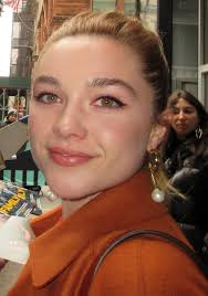 How tall is Florence Pugh?